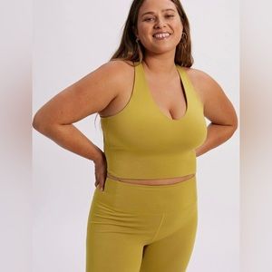 Bundle of 2 Zoe Superstretch Tank in Saturn and Cocoon Heather NWT